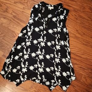 Umgee Black Floral Sleeveless V-Neck Tank Top